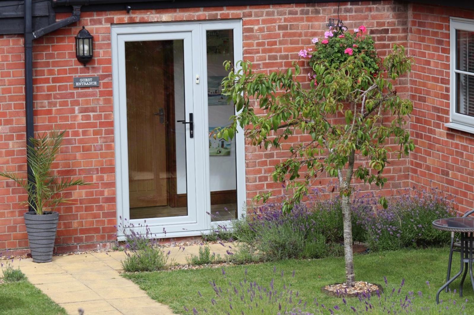 Grove Barn Bed And Breakfast Harleston Exterior photo